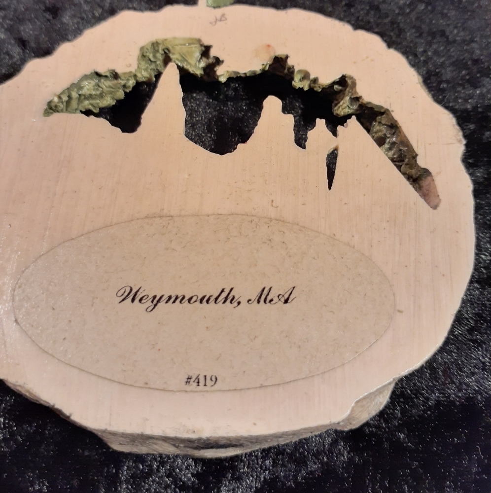 Hand crafted ornament of the Town of Weymouth,MA - Picture 2 of 4